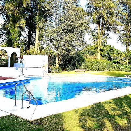 Apartamento Con Vistas Al Campo De Golf Y Piscina Apartman Fuengirola Kültér fotó
